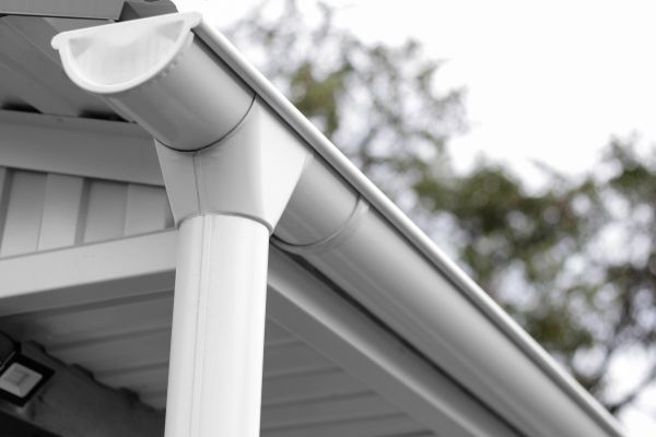 Cost of Vinyl Gutters Installation in Redwood City