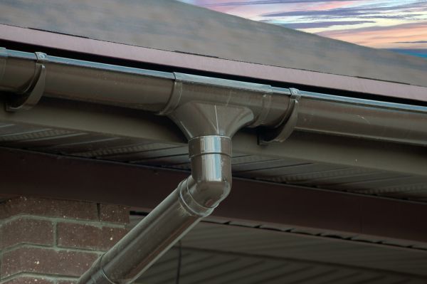 Cost of Building Gutter Installation in Redwood City